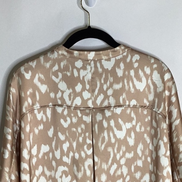 Black Label by Chico's Printed Tan/Cream Blouse/Shirt/Top in Size Large - Picture 7 of 13